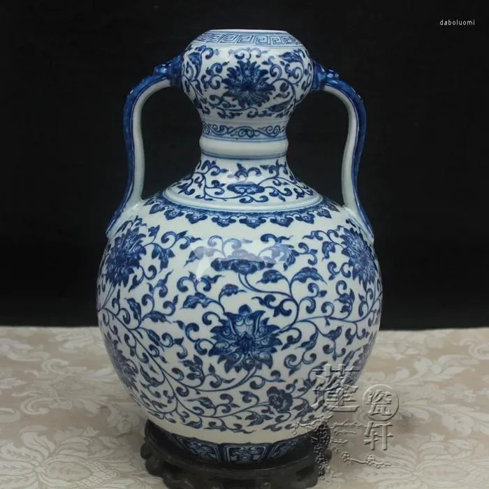 Vase Jingdezhen Ceramic Vase Ornaments手描きのアンティークブルーとホワイトロータスセレブリティイヤーニンニクボトルルーム