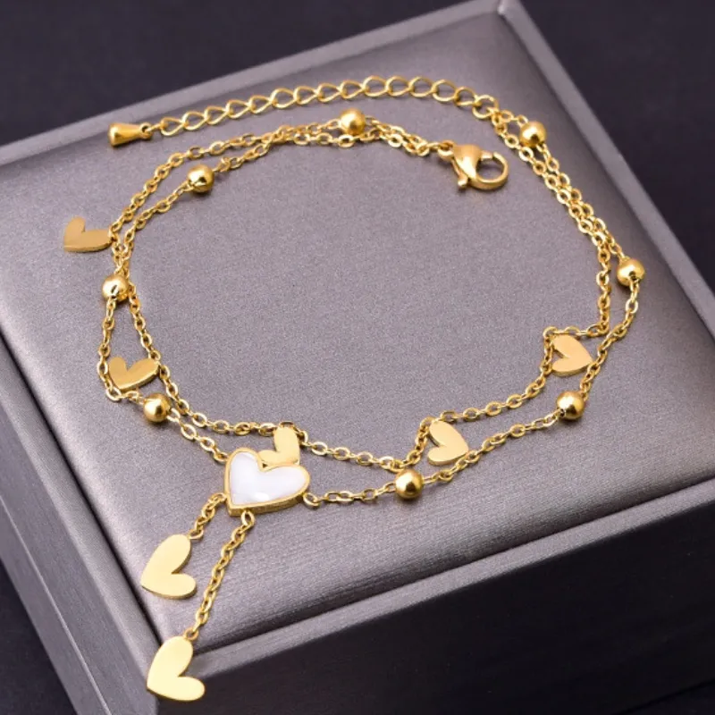 Femmes à la mode chaudes chevilles d'été Bijoux en acier inoxydable 18k jaune plaqué amour coeurs bracelet chaîne de cheville pour les filles pour les femmes pour la fête de mariage bien cadeau