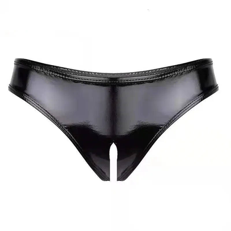 Vrouwen sexy opening crotch lederen shorts voor seks erotische porno onder crotchless ondergoed ondergoed glanzende wetlook latex mini broek 240419