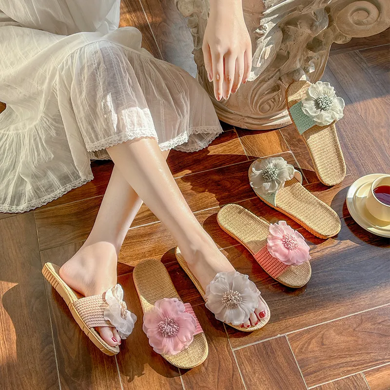 2024 Spring/Summer Tjock Sole Home Slippers Soft Sole inomhus andningsbar bomullslinne Cool tofflor Flower Linen Slippers