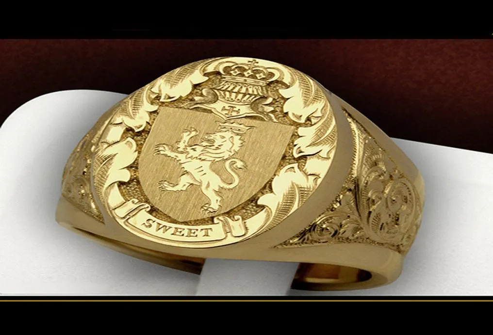 Cao Shi Popular Crown Lion Shield Badge Ring European och American Copper Plating Yellow Gold Royal Seal Mans Ring1507062