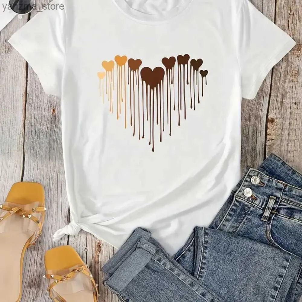 T-shirt femminile T-shirt casual da donna Plus Love Heart Graphic T-shirts Y240420