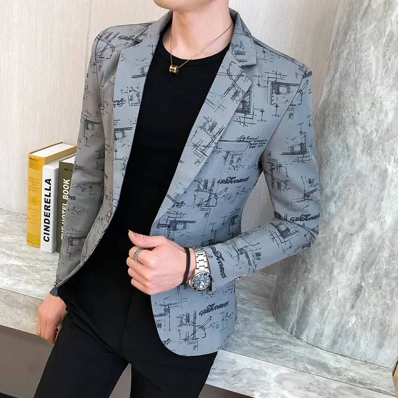 Spring and Automn Mens Business Fashion Handsome Trend Small Suit Version coréenne Veste de costume Slim-Fit Polyester 240408