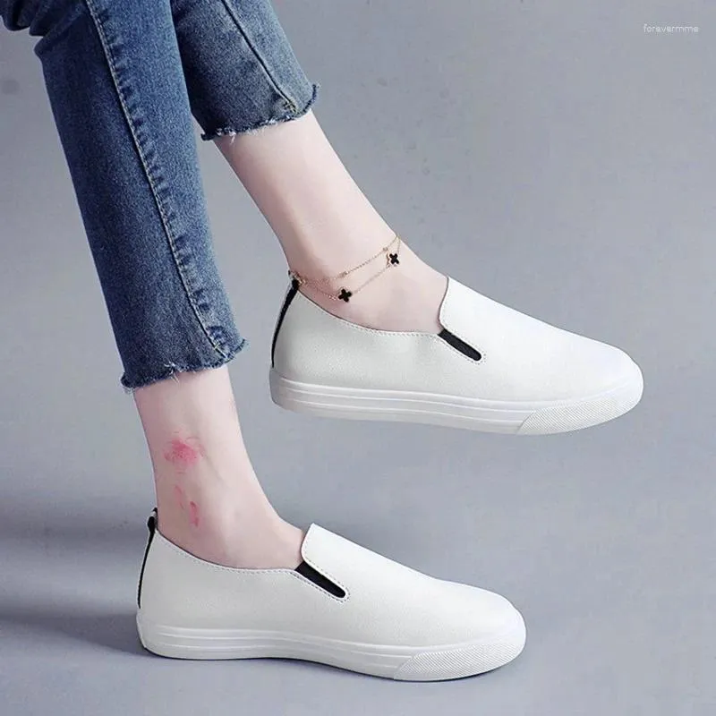 Casual Shoes Soft Bottom White Loafers Women's Lightweight Leather Pu Bekväm andlig mode Mockasin