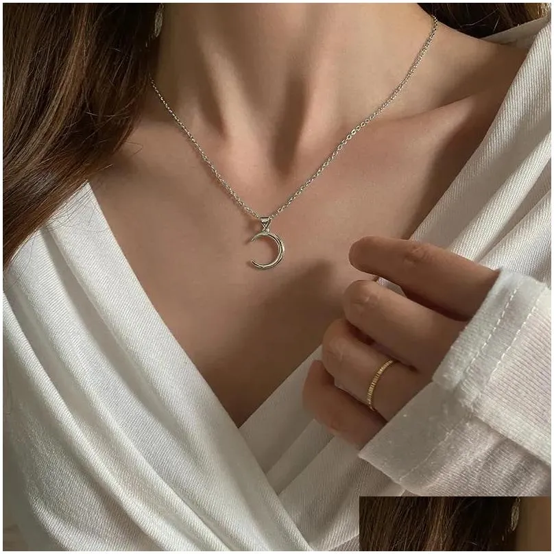Pendant Necklaces Gy Japanese And Korean Version Of Simple Literature Cold Wind Moon Girl Necklace Clavicle Chain Accessories Drop Del Dhtzl
