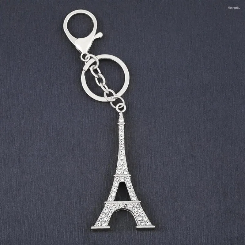 Keychains 2 PCS Chaînes de chaîne de clés en métal pour clés de voiture ALLIAGE LEMBRE TOUR EIFFEL PENDANT