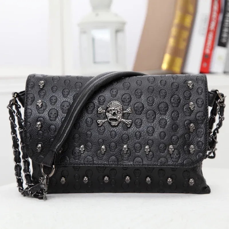 Bags JIEROTYX New Arrival Women Handbag Rivet Gothic Skull Bags Chain Messenger Crossbody Shoulder Bag Female Black Leather Drop Ship