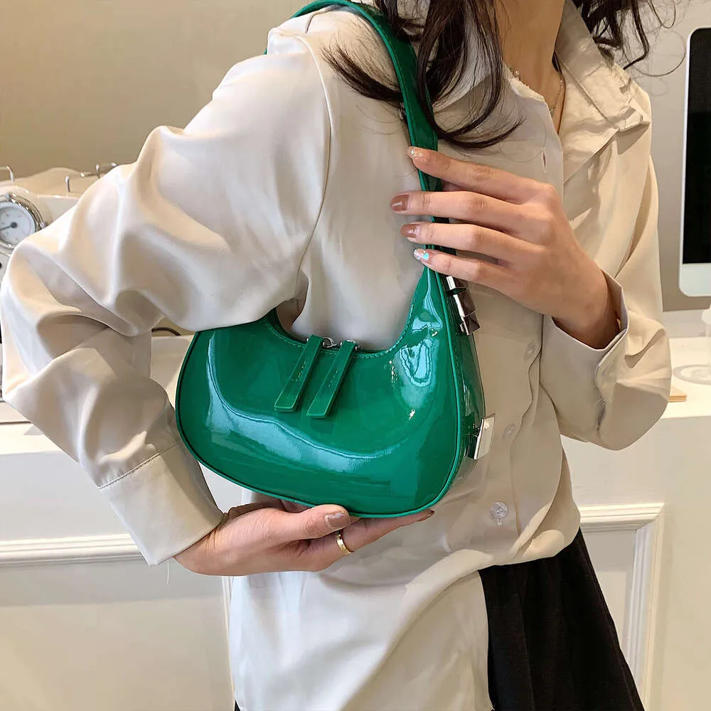 Vintage Half Moon Hobo Bag - Retro Red PU Leather Shoulder
