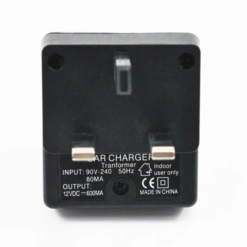 Nouveau adaptateur de convertisseur de puissance 90V-220V ALUMAGE MUR vers le chargeur de cigarette à cigarette de voiture 12V DC Chargeur de tobinage noir noir pour chargeur de voiture Convertisseur d'alimentation