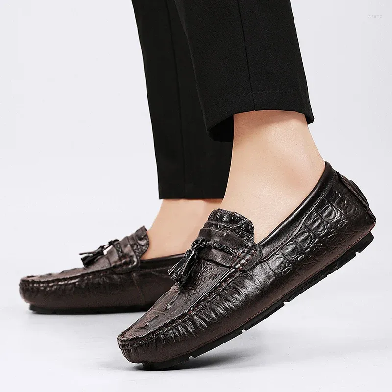 Casual schoenen mannen krokodil patroon loafers lederen handgemaakte mocassins cdriving sneakers mannelijke designer schoenen