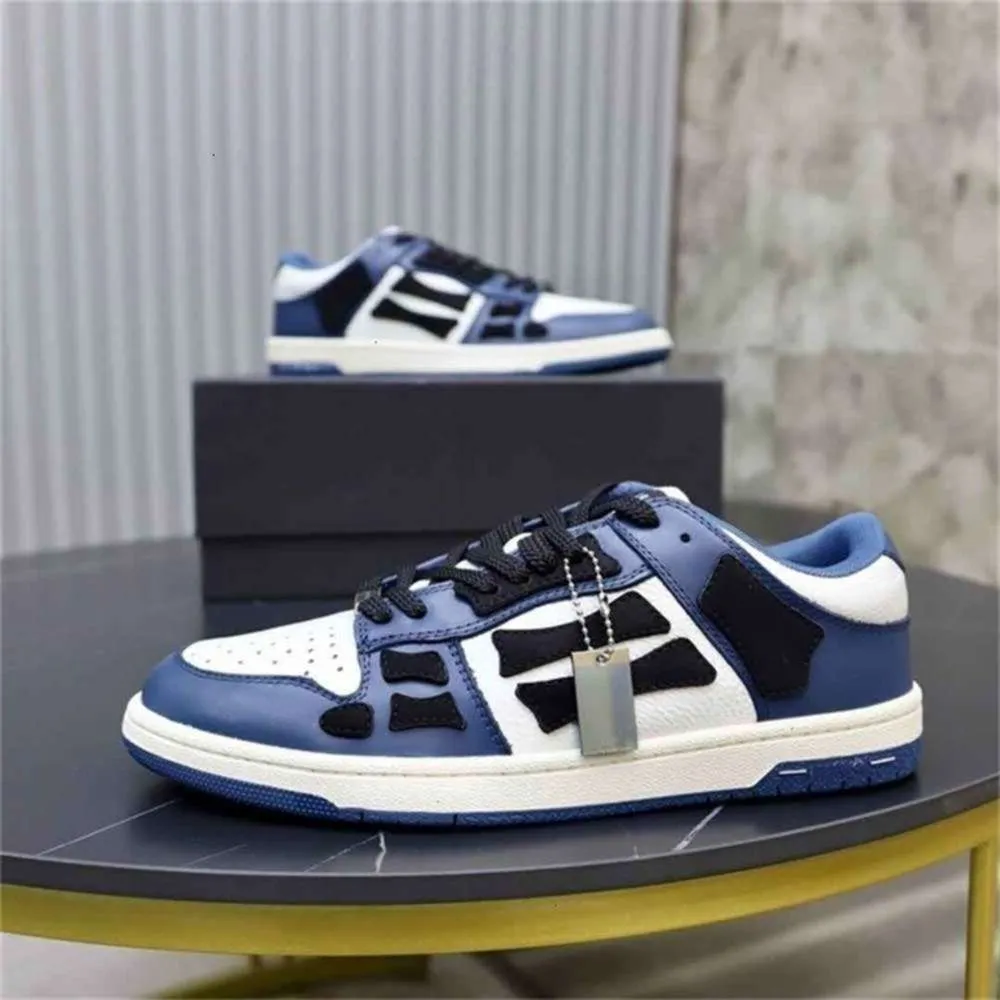 Chaussures à prix réduit Skel Top Sneakers Chaussures Squelette os trahison en cuir blanc noir crâne bleu couple skateboard Walking Couple Sports Eu35-46