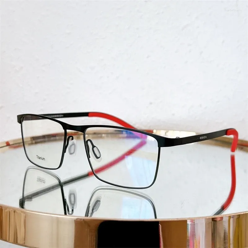 Lunettes de soleil Frames des lunettes de haute qualité Cadre de titane ultra léger P8378 Rectangle Design Myopia Optical Lunes avec boîtier d'origine
