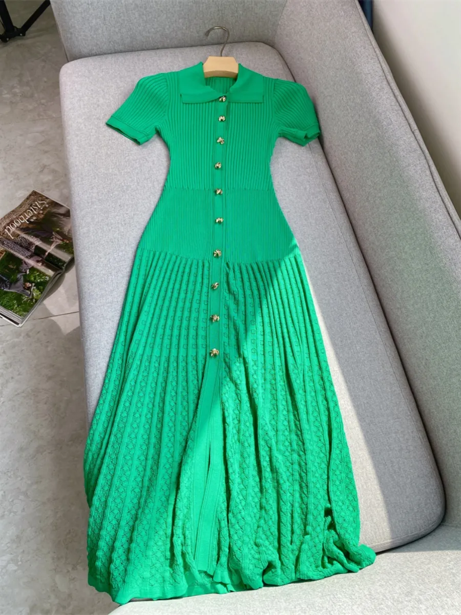 Robe tricotée à manches courtes verts d'été de printemps / noir