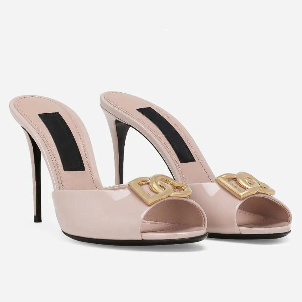 2024 Luxe vrouwen Keira Sandalen schoenen Patent Leather Mules Naakt groen Zwart Open teen Hoge hakken Sexy dame wandelen