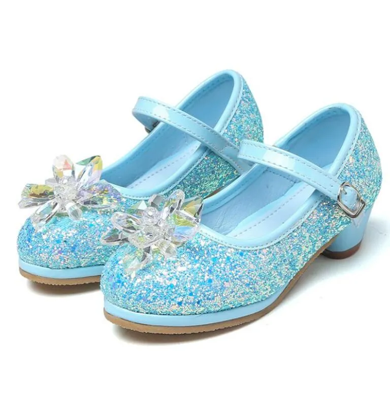 Filles High Heels Princess Chaussures Chaussures paillettes 039s Chaussures simples printemps et automne Nouveau style petite fille Show Crystal Robe S4879606