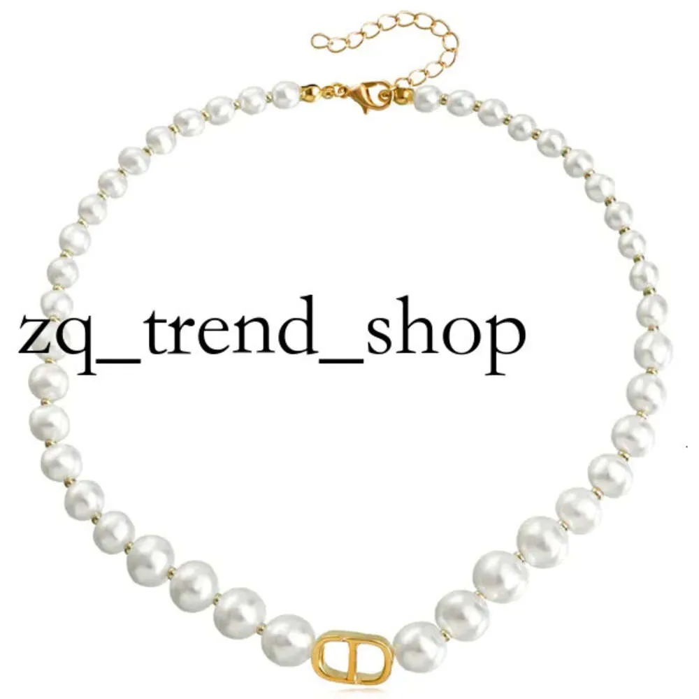 Kurzer Collarbone Perlenhalskette Anhänger Halsketten Senior Imitation Perlenkette Mode Choker Colarbone Kette Frauen High -End -Geschenke 756