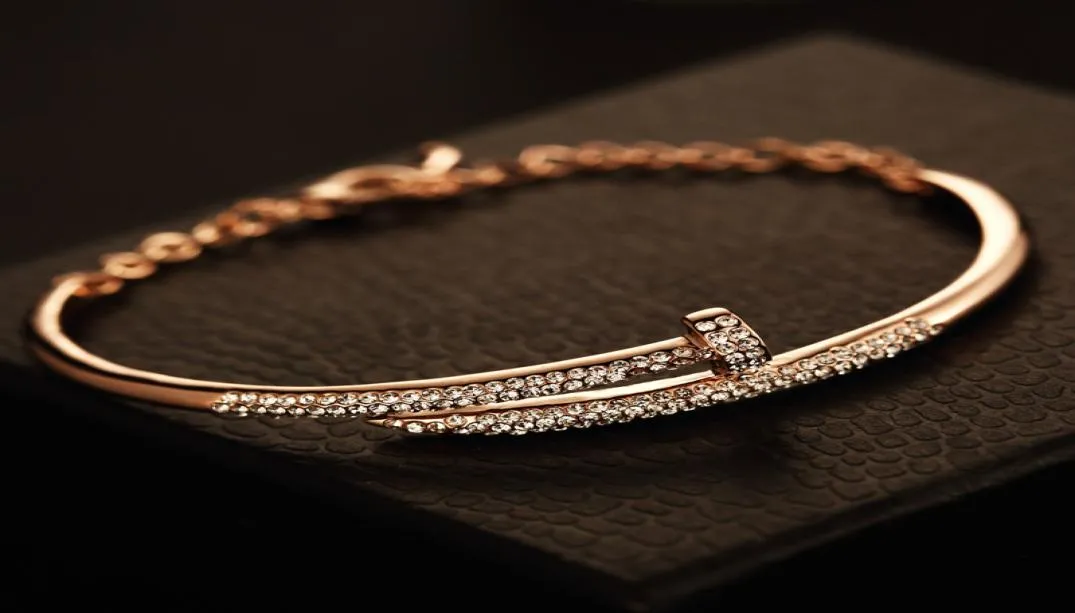Accessoires de bijoux de mode pour femmes Bracelet de diamants CZ de luxe pour femmes décoration de fête de mariage4071467