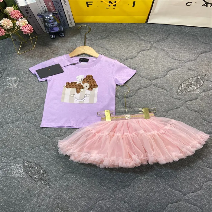 Kinder Designer T-Shirt Kinder-Set Klassische Mode Kinder Sommerjungen und Mädchen Kurzärmel Luxusbrand Brief Kinderkleidung Größe 90 cm 150 cm A7