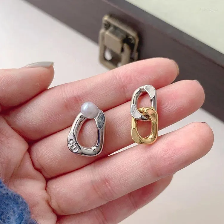 Stift Ohrringe Persönlichkeit Asymmetrische Kette Kontrastfarbe kreativer Nähen für Frauen Charme Pearl Pierced Ohrschmuck Geschenk