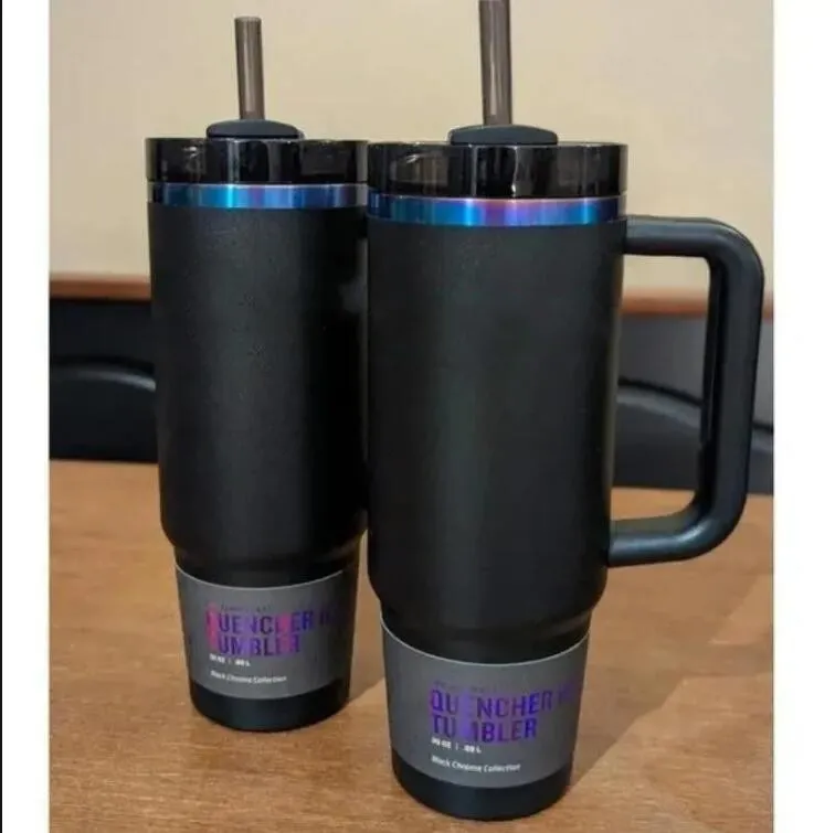 أكواب شوكولاتة سوداء سوداء جديدة 40oz H2.0 مع مقبض Tumblers المعزول أغطية القش القهوة المصنوعة من الفولاذ المقاوم للصدأ