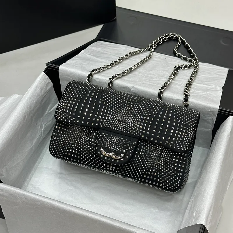 Velor Flap Stylish Women Shoulder Bag 20cm Rhinestone Embellished Silver Hardware Metallic Buckle Vintage Crossbody Designer Bags Card Holder Handbag Makeup Bag