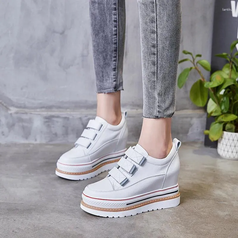 Casual schoenen Swyivy Echte lederen dames sneakers hoge hak 2024 Spring Hook Loop White Wedges Ladies Shoe