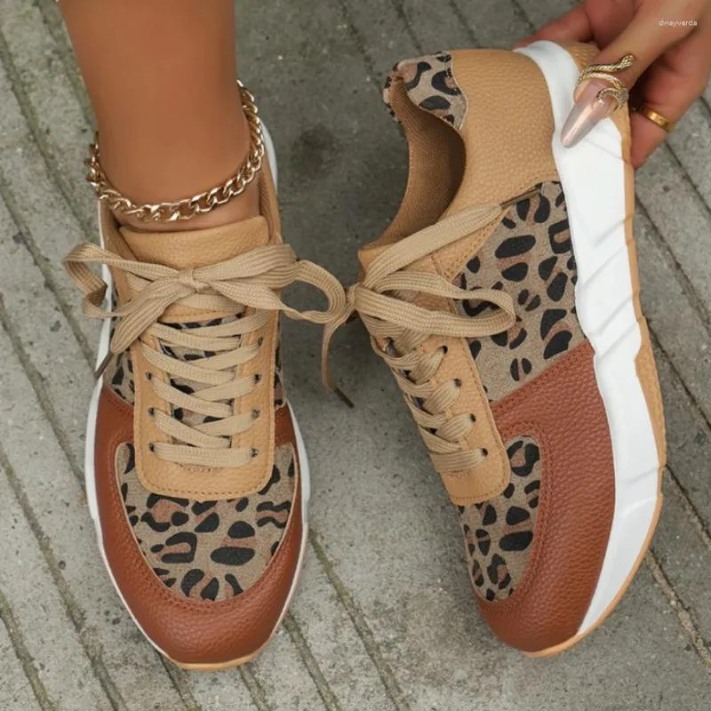 Sapatos casuais femininos plataformas tênis redondos dedo dedo dedo topo designer de cunha de leopardo para renda esportiva zapatillas mujer