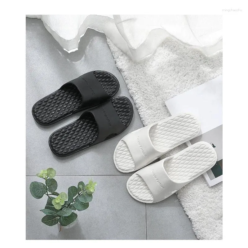 Slippers 2024 Men de style PVC SOLE SOLE FEMMES SAMPE SÉMAL