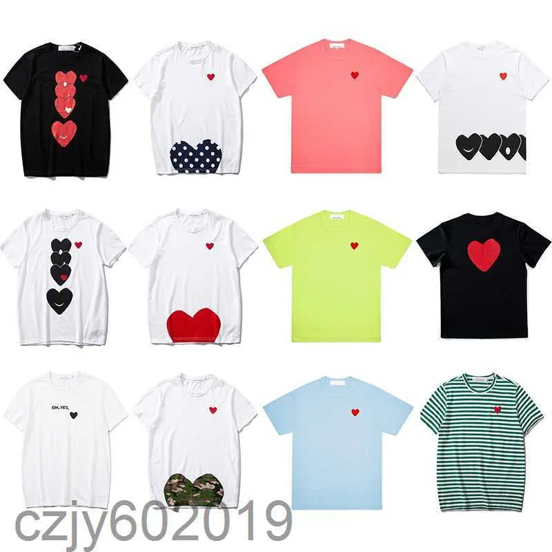 Jouez à la mode pour hommes T-shirts Red Heart Shirt Tshirt Casual Cotton broderie à manches courtes T-shirt Asian Tailles