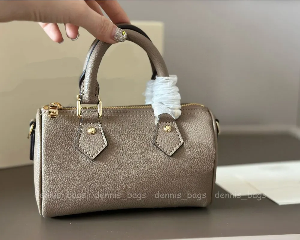 16cm Mini Handbags Designer Womens Crossbody Bags Nano Fashion Totes Genuine Leather Embossing Letters Shoulder Purses