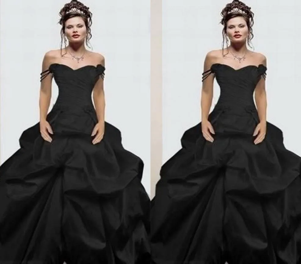 Classic 2018 Black Gothic Wedding Dresses Spaghetti Straps A Line Ruched Kirt Court Train Vintage Bridal Gowns1902665