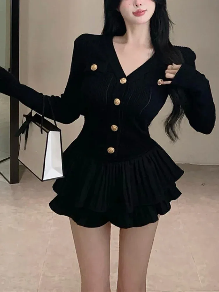 Korea Fashion Knitted Suit Black Slim 2 pièces Jupe Set Casual Elegant Pull Femmes Outwear Y2K Mini 240412