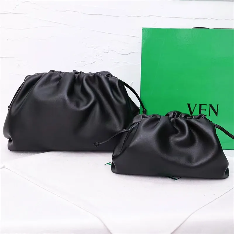Silver Hobo Woven Clutch Mini Pouch Bag Womens Cloud Weave Tote 10a Designer Bag Högkvalitativ Luxurys Handväskor Mens Läder Fashion Crossbody Makeup Påsar