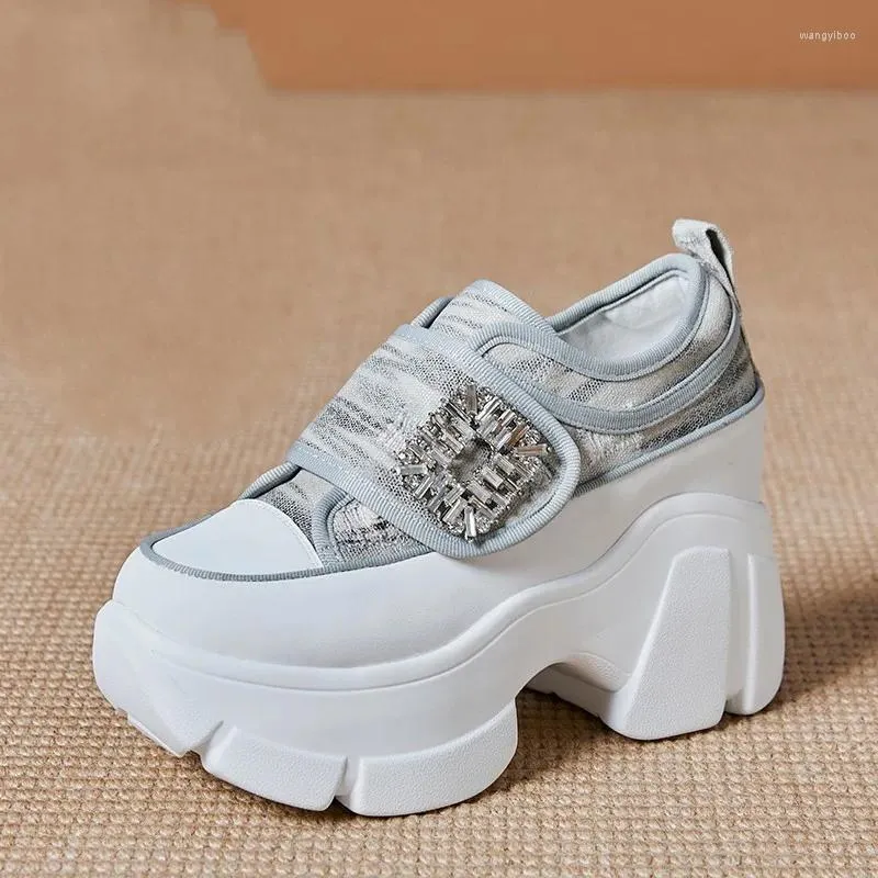 Casual Shoes Women's Sandals Summer tjocka botten strand plus storlek mjuk non-halp gelé ihålig ankel spänne rund tå