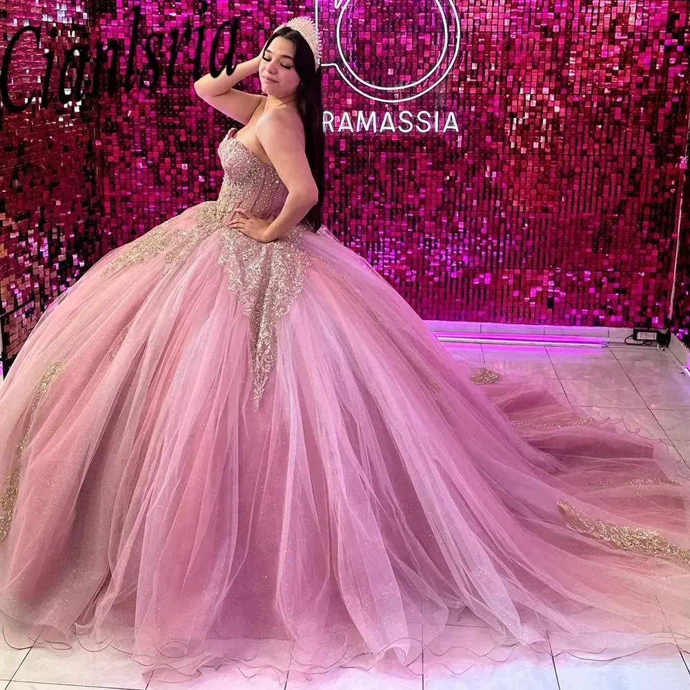 Pink Crystal Beading Ball Gown Quinceanera Dresses Sweetheart Gold Appliques spetskorsett Sweet 15 Vestido