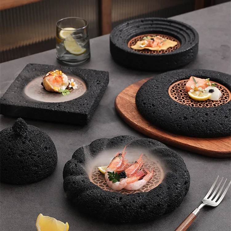 Restaurant créatif Dîner de glace sec et assiettes Pierre volcanique Sashimi Japonais Saumon Saumon Assiette de service