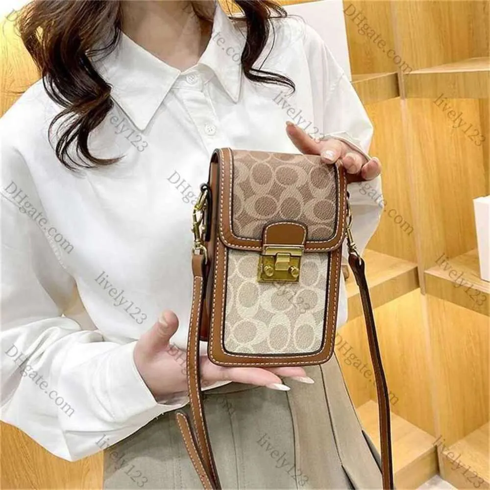 Popular for Women 2023 New Fashion Contrast Color Phone Versatile Western Style Womens 68% Off Sales Factory