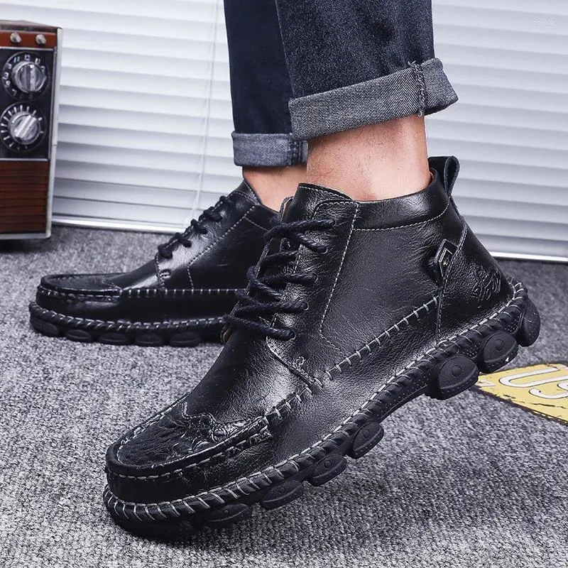 Stövlar 2024 Outdoo Lightweight Quality Casual Mens Shoes Spring Senior Ankle Vintage Cow Leather Motorcykel Körning