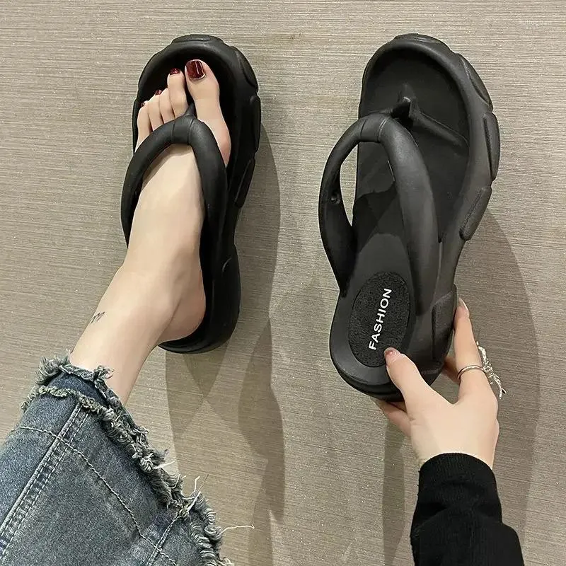 Womens And Ladies Open Toe Thick Sole Slippers Rubber Flip Flops For Beach Indoor And Outdoor Use With Platform Sole BFF W From Jujiuguan 21.04 DHgate.Com