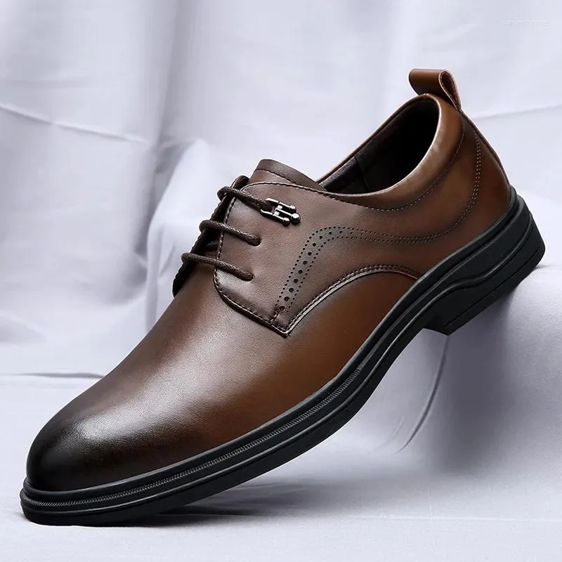 Casual Shoes Fashion Leather Mens Oxford Elegantes Formal Dress Flats Design Man Business British Style Male Brogue Footwear