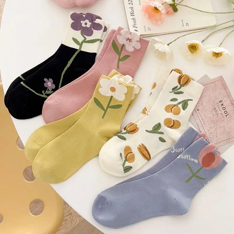 Women Socks Korea Fashion Fresh Lovely Mid Tube Harajuku Tulip Floral Kawaii Breathable Casual Vintage Girls Dress Sox Autumn