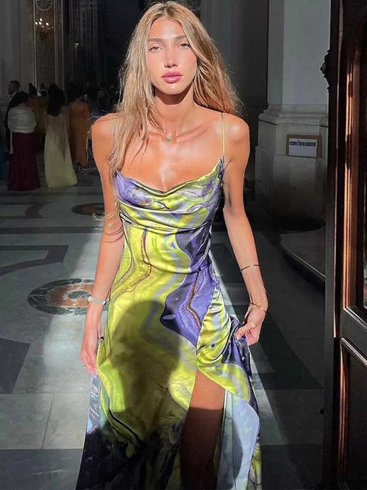 Urban Sexy Dresses Hugcitar Sexy Y2K Clothes Tie Dye Print Backless Side Slit Bodycon Maxi Dress for Women 2023 Outfits Club Party Y240420
