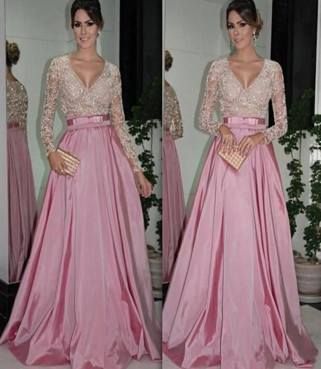 Różowe sukienki balowe długie rękawy 2021 błyszczące cekiny koronkowe aplikacje satynowe wstążki długość podłogi seksowna głęboka szyja