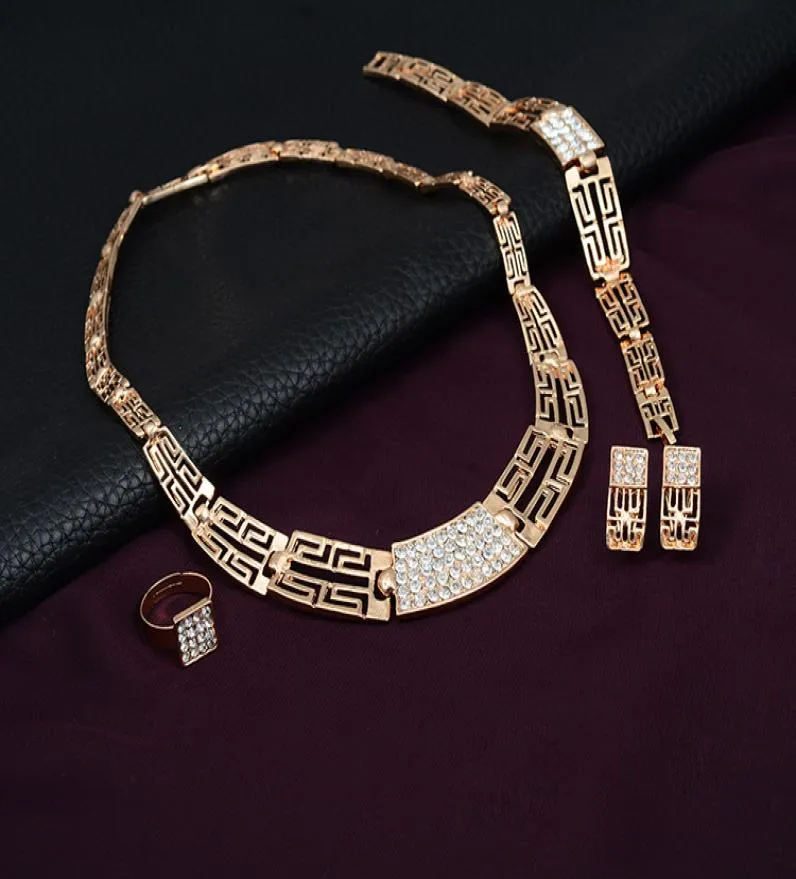 Guldpläterad strass smycken uppsättningar vintage ihåliga halsbandsarmband ringörhängen för kvinnor bröllopsfest smycken gåvor9815183