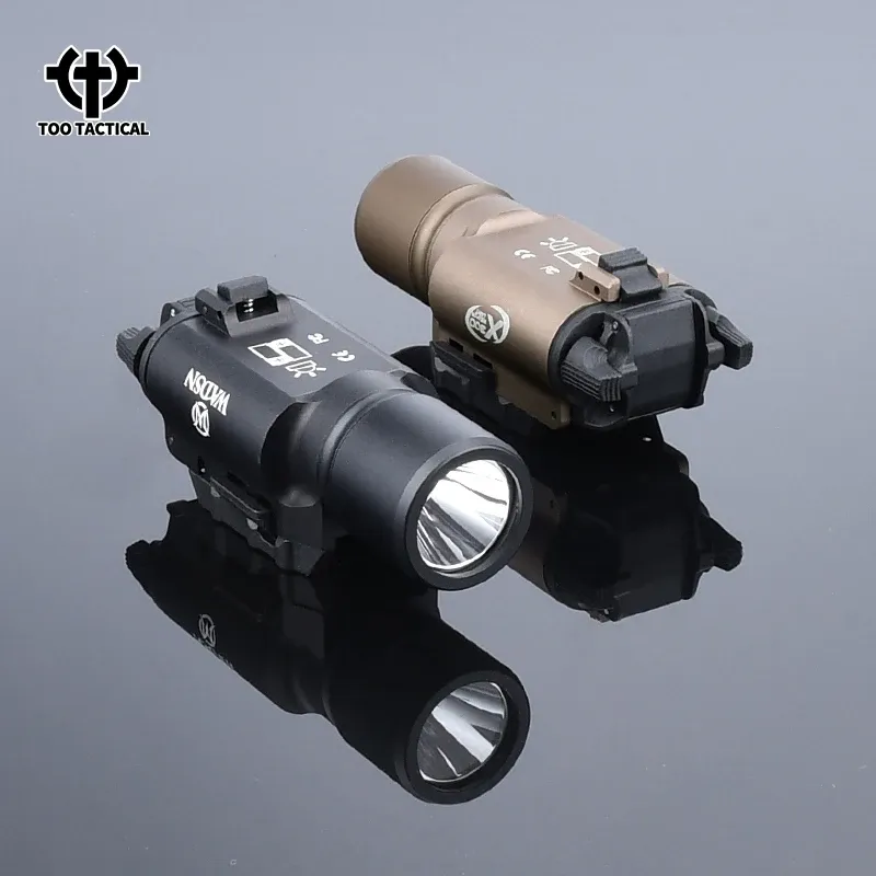 SCOPES TACTICAL SUREFIR X300UFLASHLIGHT X300Pistol Gun Scout Light High Lumen White LED Hunting Airsoft Weapon för Picatinny Rail