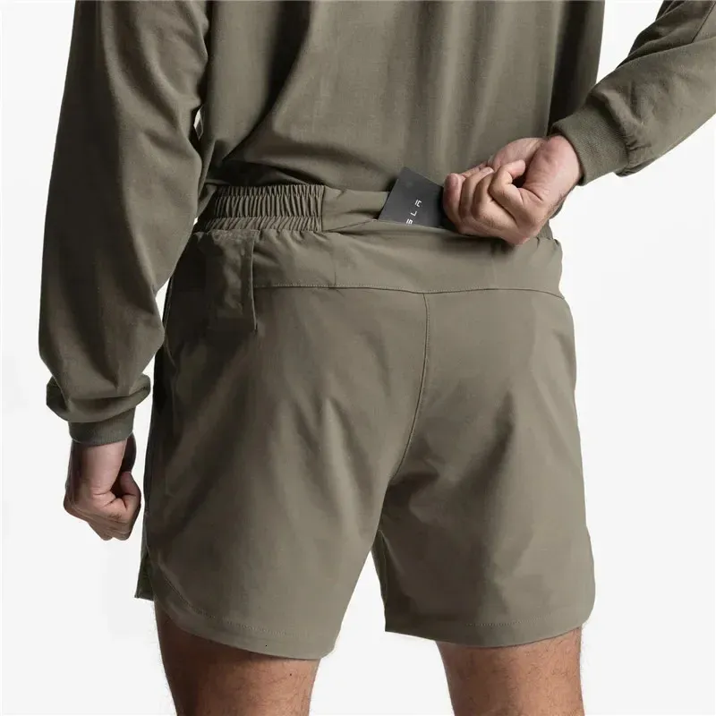 2023 Summer Gym Jogging Exercise Shorts Mens Sports Fitness Quickdrying Multiple pockets Running Men Casual 240412