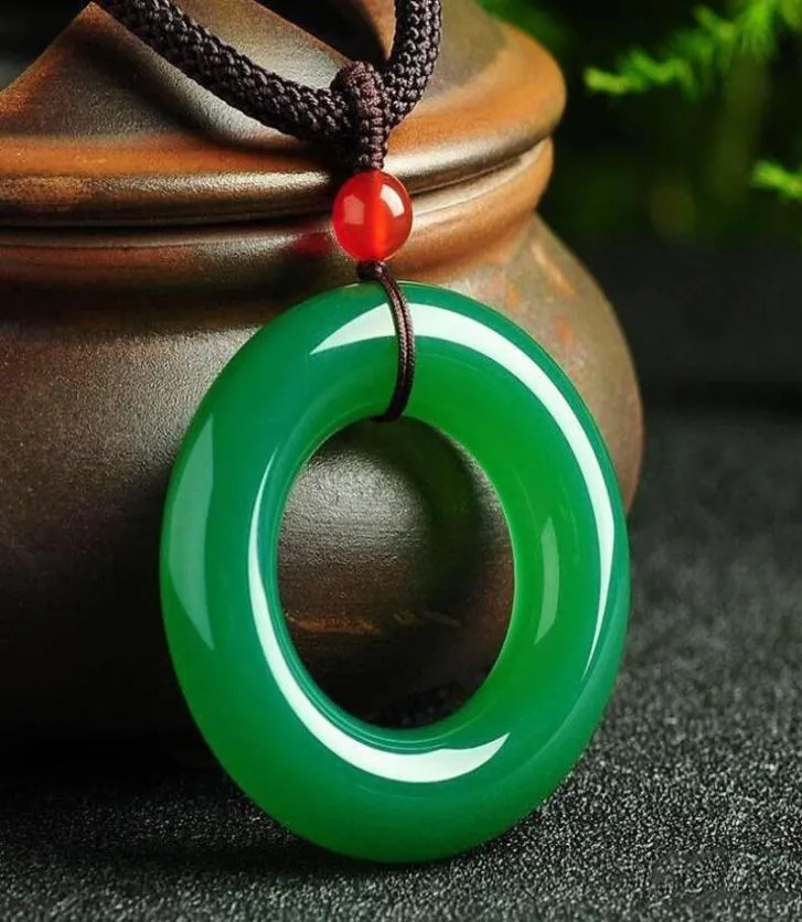 Fijne sieraden Natuurlijke groene jade medullaire ronde hanger Lucky Blessing ketting vrouwen mannen geschenken 2019 Jade Statue8958311