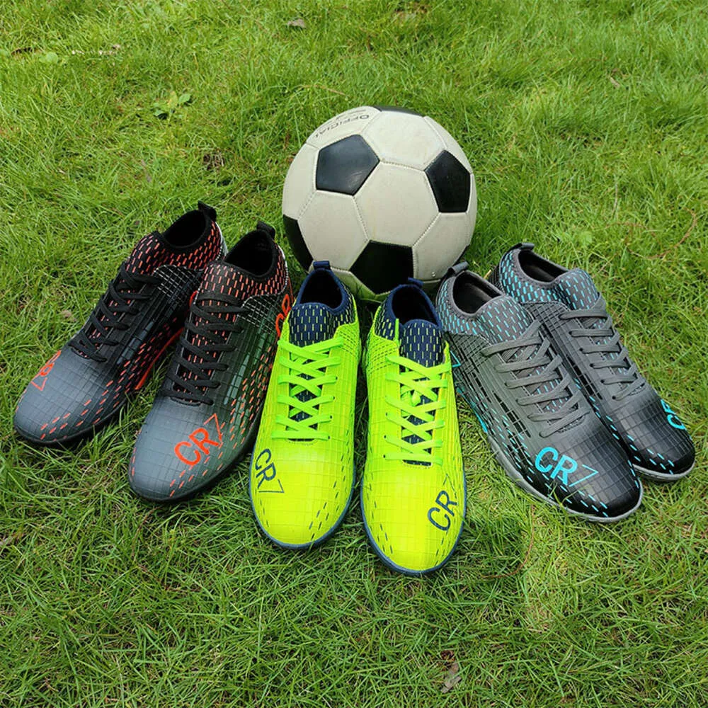 Cr7 turf cleats hotsell