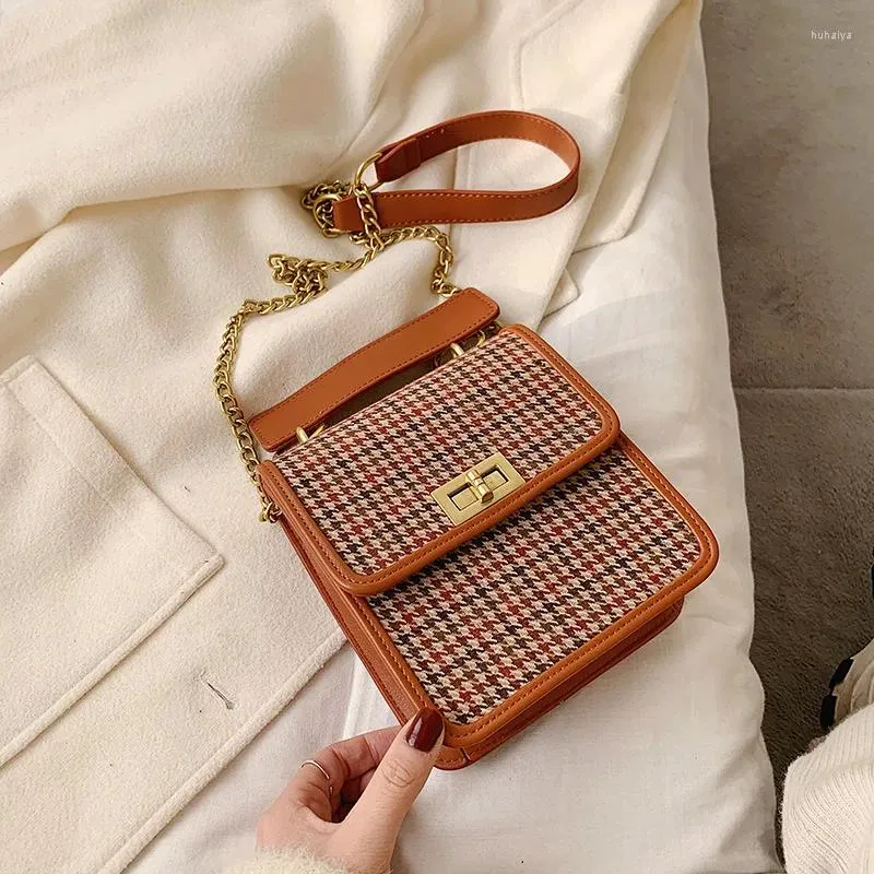 2024 Korean Plaid Drawstring Small Handbags For Women With Chains For Women Fashionable Messenger Bag With Shoulder Strap Mobile Phone Compartment And Small Flap From Huhaiya 29.03 DHgate.Com