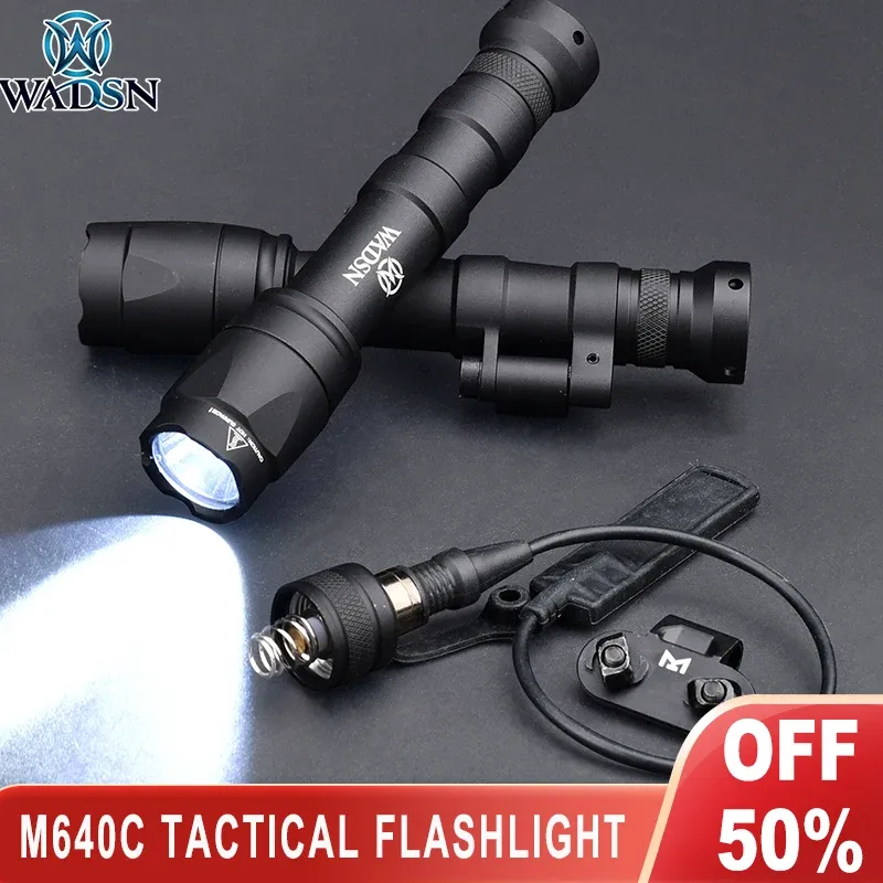 Scopes WADSN M640C M600 Tactical Arme Scout Light Surefir Airsoft Hunting Flash Lampy AR15 pour Picatinny Mlok Keymod Rail